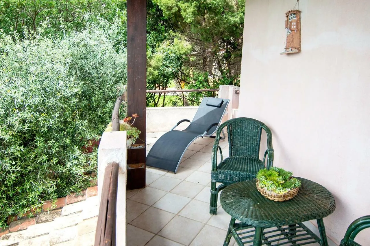 Rosa Holiday Home Villasimius Lägenhet